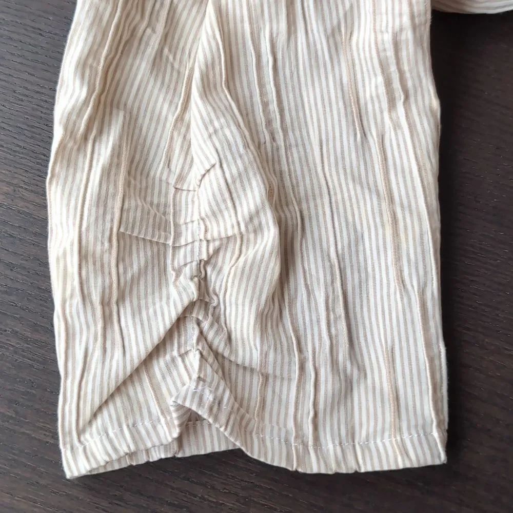 Le Chateau Striped Beige and Cream Pintick Shirt Size S - Picture 6 of 10